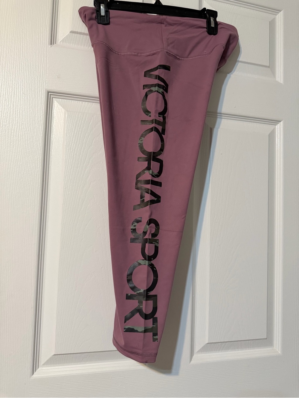 Victoria Sport Capri Activewear